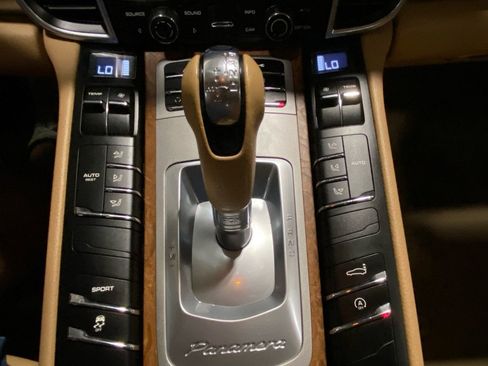 Used 2011 Porsche Panamera image 39