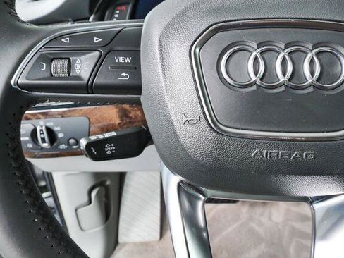Used 2017 Audi Q7 3.0T Premium Plus AWD/4WD image 10