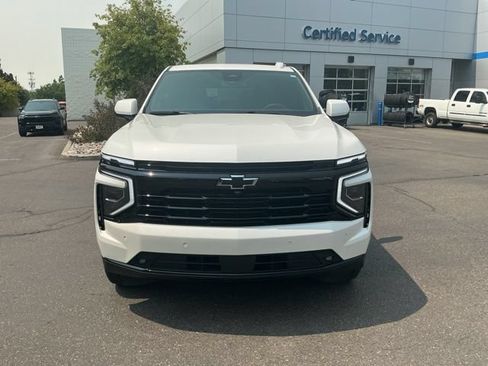 Used 2025 Chevrolet Suburban RST w/ Comfort Package AWD/4WD image 4