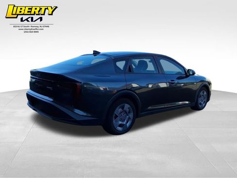 Certified 2025 Kia K4 LX image 5