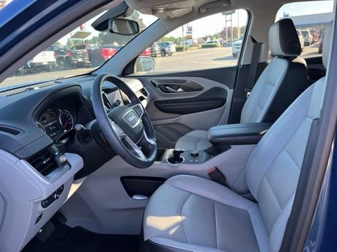Used 2024 GMC Terrain SLT AWD/4WD image 7