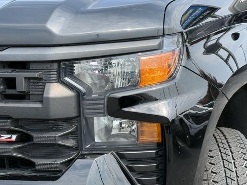 Used 2022 Chevrolet Silverado 1500 Custom Trail Boss AWD/4WD image 6