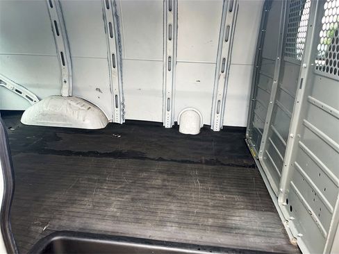 Used 2024 GMC Savana 2500 w/ Driver Convenience Package image 24