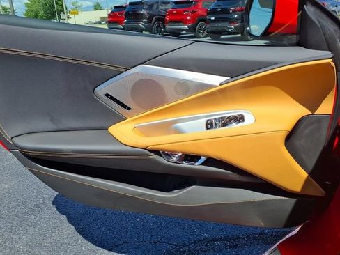 Used 2025 Chevrolet Corvette Stingray Preferred Cpe w/ Z51 Performance Package RWD image 14