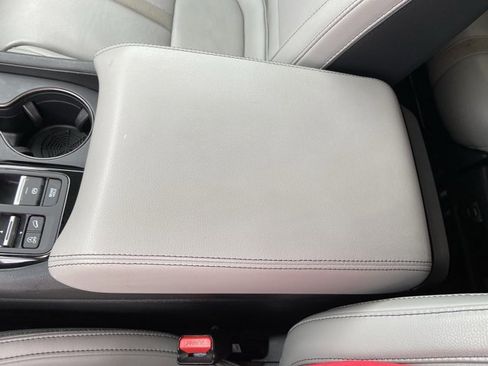 Used 2025 Honda Pilot EX-L image 40