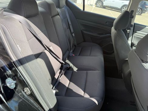 Used 2023 Nissan Altima 2.5 SV image 17