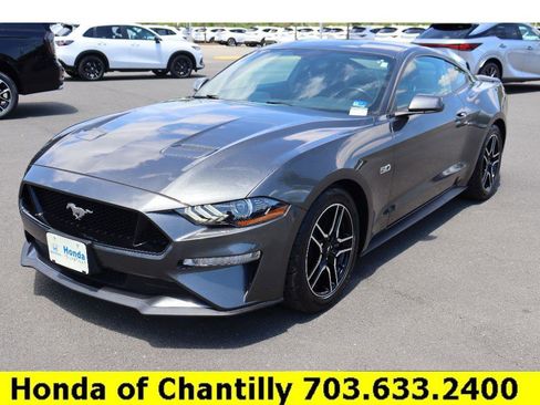 Used 2019 Ford Mustang GT RWD image 3