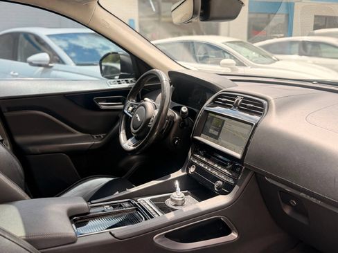 Used 2019 Jaguar F-PACE Prestige AWD/4WD image 21