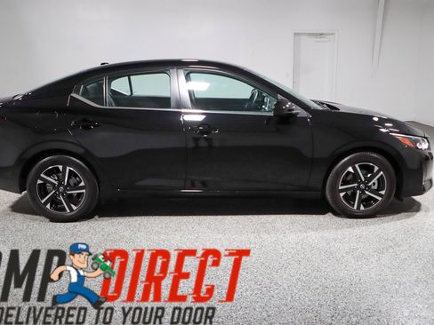 Used 2025 Nissan Sentra SV FWD image 6