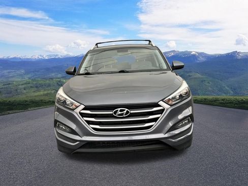 Used 2017 Hyundai Tucson SE w/ SE Popular Package 02 AWD/4WD image 9