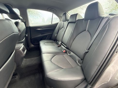 Used 2021 Toyota Camry SE FWD image 24