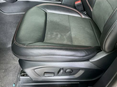 Certified 2022 Ford Explorer ST-Line w/ Class IV Trailer Tow Package image 31