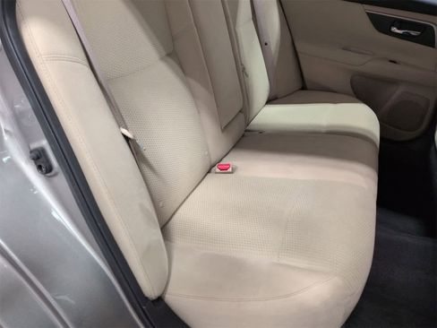 Used 2015 Nissan Altima 2.5 SV image 21