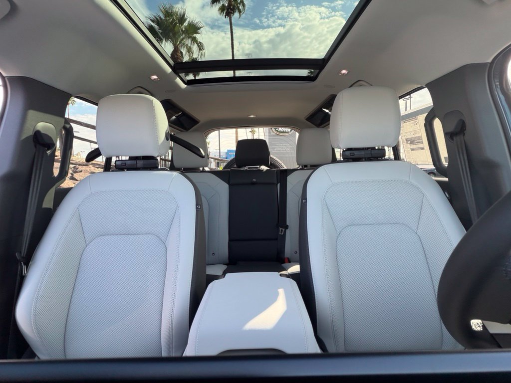 New 2026 Land Rover Defender 110 S AWD/4WD image 6