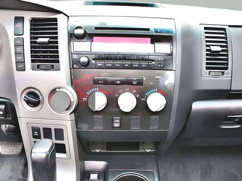 Used 2013 Toyota Tundra SR5 image 26