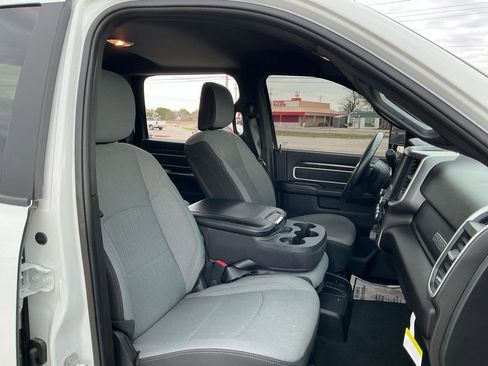 Used 2024 RAM 2500 Big Horn w/ Off Road Package AWD/4WD image 23