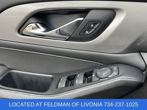Certified 2023 Chevrolet Traverse LT FWD image 22