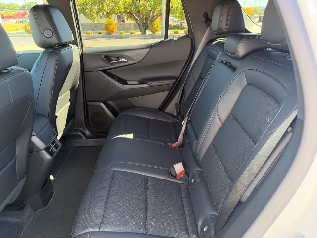 New 2027 Chevrolet Equinox LT AWD/4WD image 14