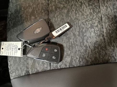 Used 2024 Chevrolet Colorado Z71 w/ Z71 Convenience Package 2 image 30