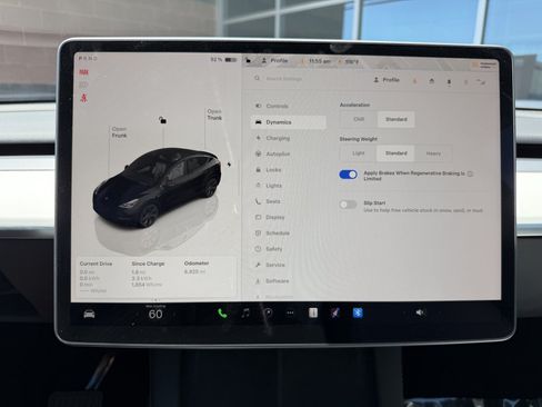 Used 2024 Tesla Model Y 2WD image 19