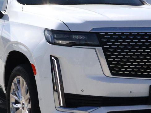 Used 2023 Cadillac Escalade Premium Luxury w/ LPO, Floor Liner Package image 9