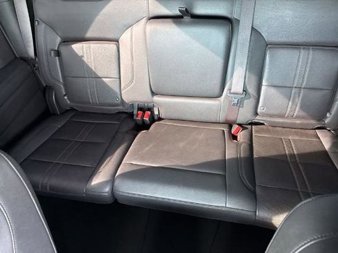 Used 2022 Chevrolet Silverado 1500 High Country image 12