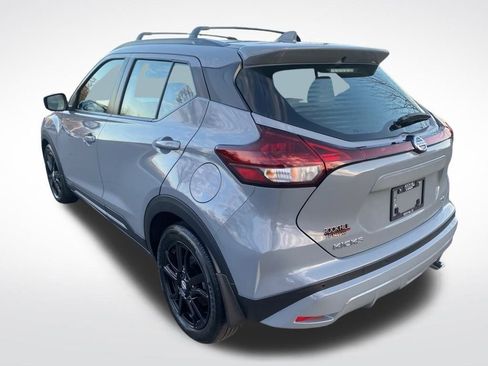 Used 2021 Nissan Kicks SR w/ SR Premium Package image 11