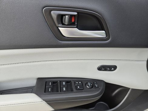 Used 2020 Acura ILX Premium Package image 18