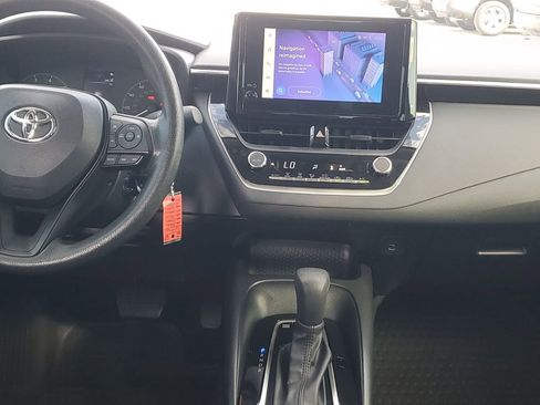 Certified 2023 Toyota Corolla LE image 28