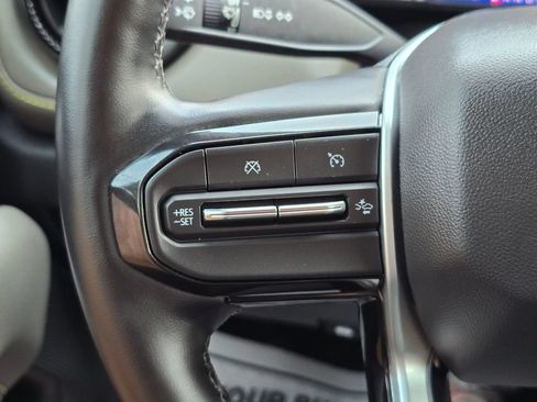Used 2023 Chevrolet Colorado ZR2 w/ ZR2 Convenience Package III AWD/4WD image 31