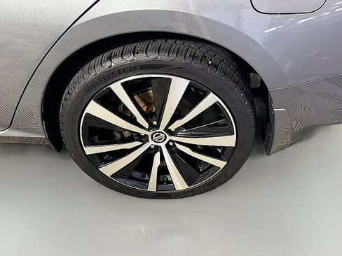 Used 2019 Nissan Altima 2.5 SR w/ SR Premium Package AWD/4WD image 30