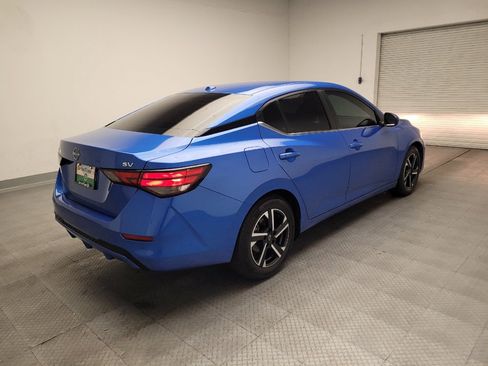 Used 2024 Nissan Sentra SV image 9