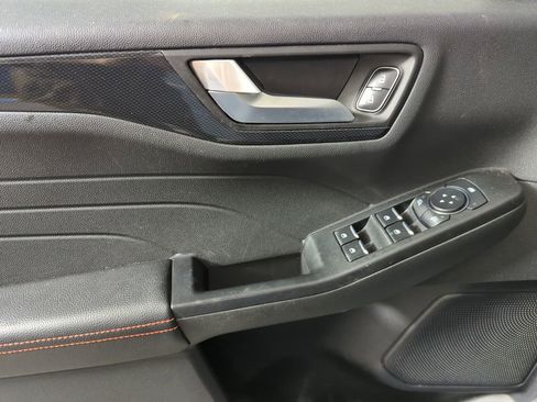 Used 2024 Ford Escape ST-Line FWD image 9