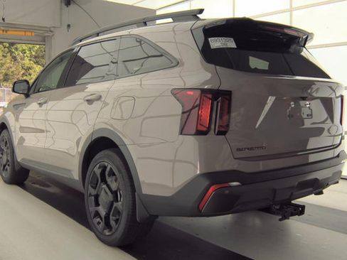 Used 2025 Kia Sorento X-Line EX AWD/4WD image 4