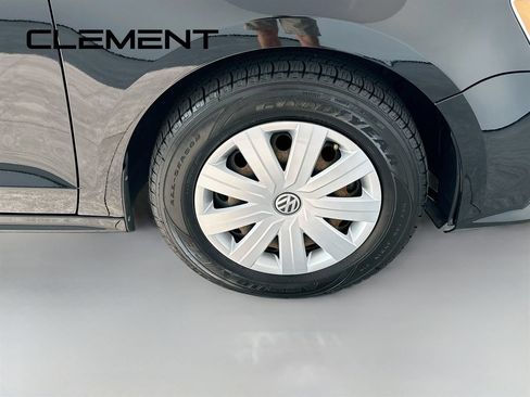 Used 2015 Volkswagen Jetta S FWD image 34