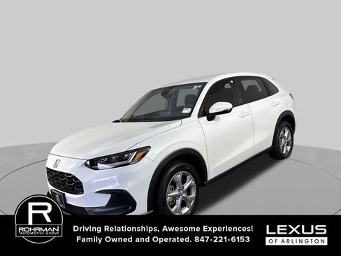 Used 2023 Honda HR-V LX image 2