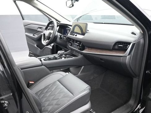 Used 2026 Nissan Rogue Platinum w/ Platinum Premium Package AWD/4WD image 41