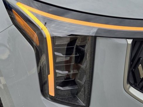 New 2026 Kia Carnival EX image 4