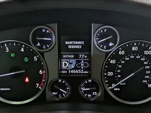 Used 2013 Lexus LX 570 4WD w/ Luxury Pkg image 11