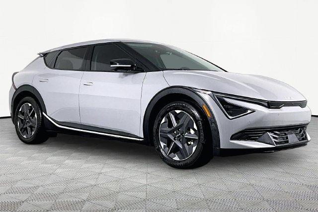New 2025 Kia EV6 Light w/ Light LR Technology Package RWD image 2