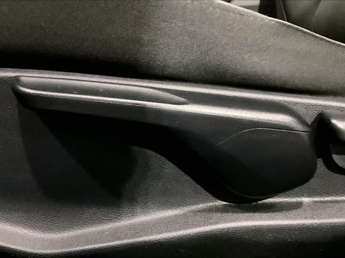 Used 2019 Honda Accord LX image 35