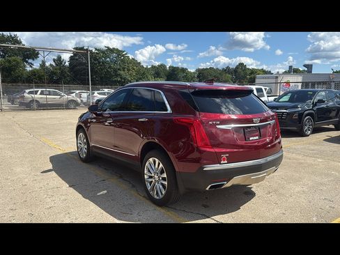 Used 2017 Cadillac XT5 Platinum image 4