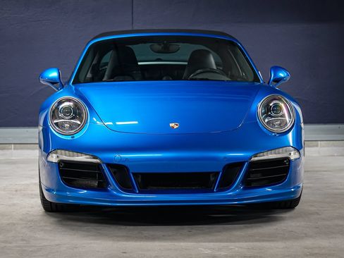 Used 2015 Porsche 911 Targa 4 AWD/4WD image 5
