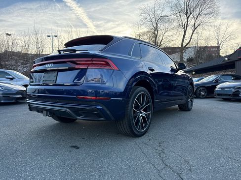 Used 2019 Audi Q8 Premium Plus w/ Premium Plus image 11