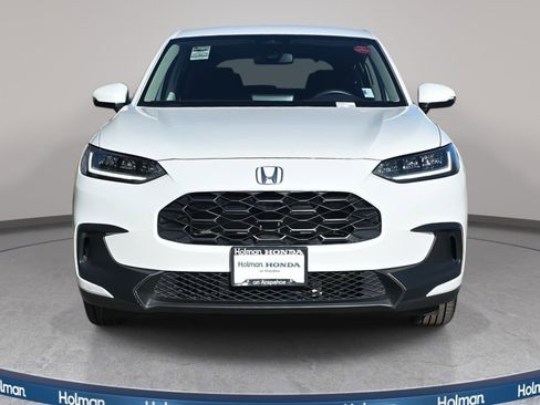 Used 2023 Honda HR-V LX image 3