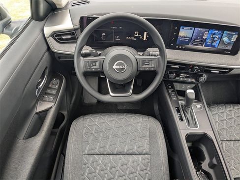 New 2026 Nissan Kicks SV image 15