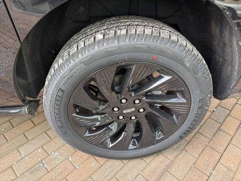 New 2026 Lincoln Navigator L Reserve w/ Jet Appearance Package image 6