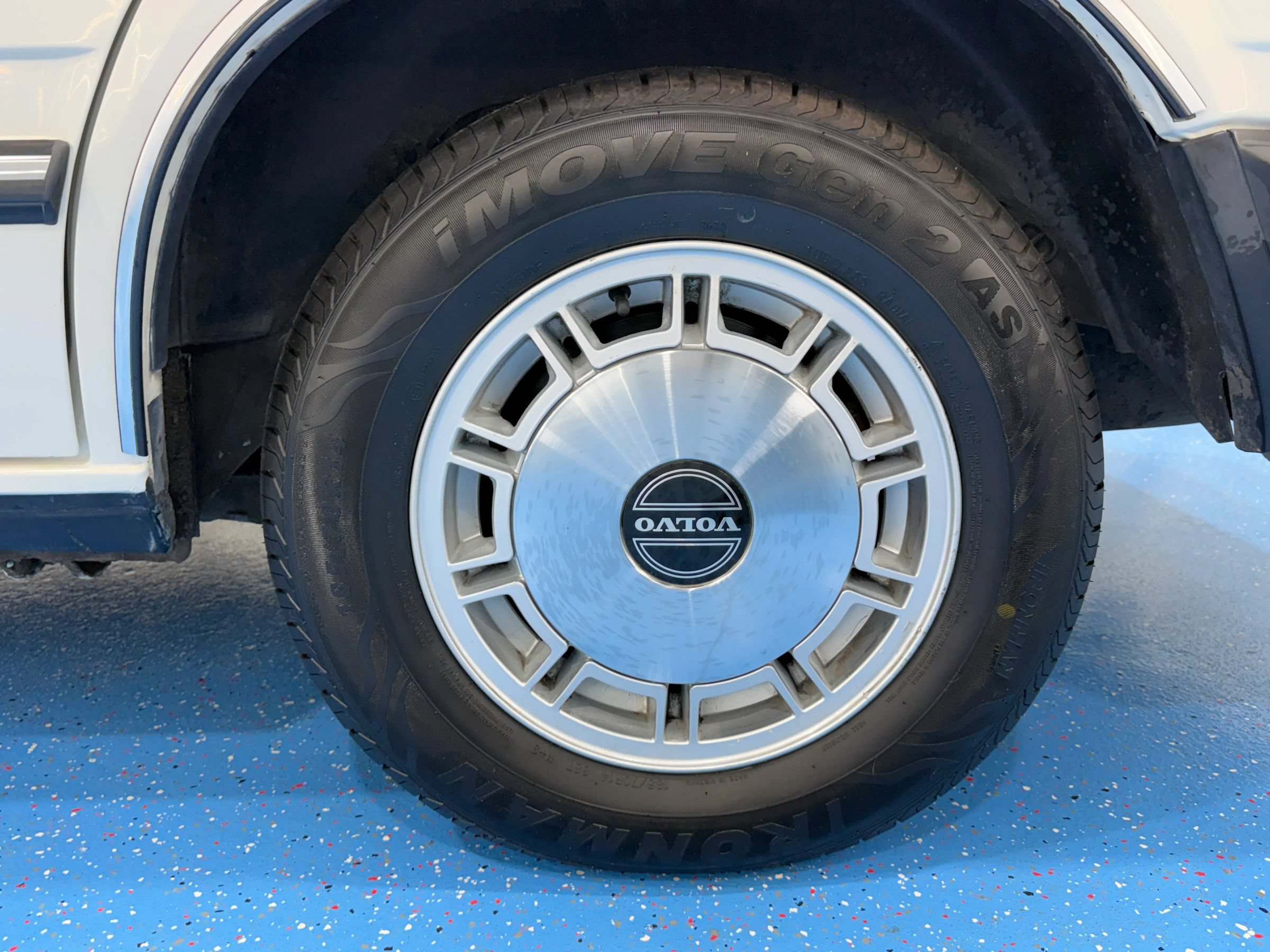 Used 1988 Volvo 740 GLE RWD image 49
