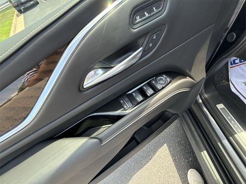 Certified 2024 Cadillac Escalade Premium Luxury Platinum image 23