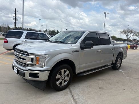 Used 2019 Ford F150 XLT w/ Equipment Group 302A Luxury RWD image 4